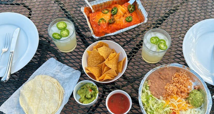 Efrain's Mexican Restaurant & Cantina