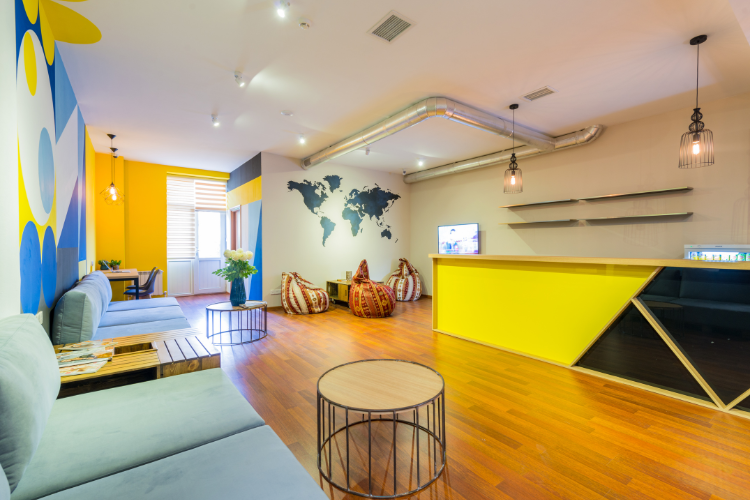 A Guide to the Best Hostels and Budget Accommodations in Boulder