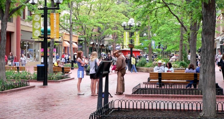 boulder pearl street mall